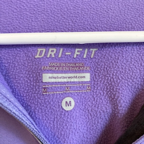 Women’s Purple Nike Dri Fit Sweatshirt Medium - Picture 6 of 8